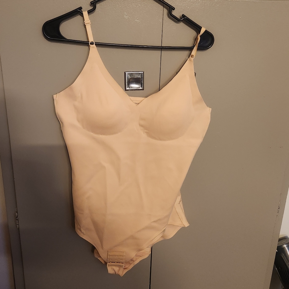 Amazon Shapewear XL bundle for 3/20
